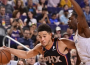 米兰体育app-灰熊惊险逆转黄蜂，完成翻盘