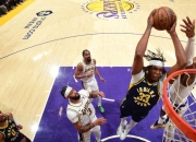 米兰体育入口-湖人胜勇士，豪取三连胜