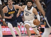 milan.com-骑士主场大胜灰熊，保持领先