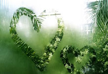 米兰,-西甲｜梅西绝杀引爆全网！争议判罚背后的“上帝之手”2.0？