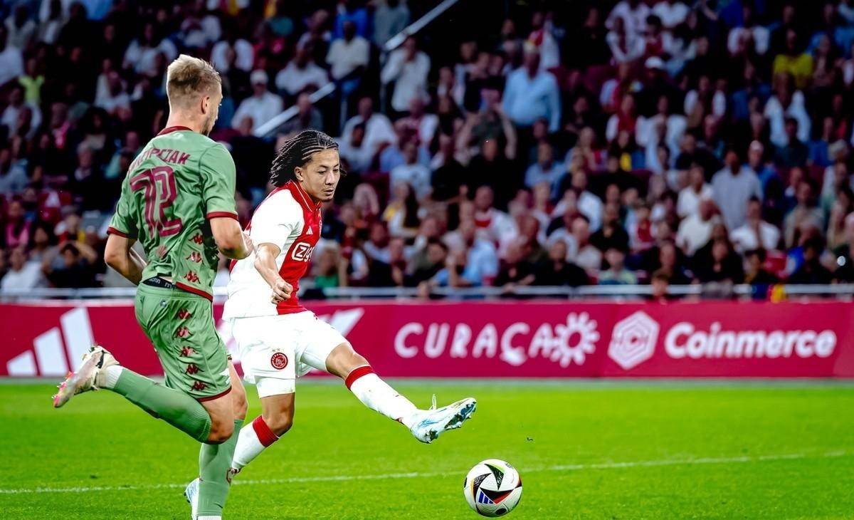 荷兰女子足球甲级联赛:阿贾克斯队获胜 荷兰女子足球甲级联赛:阿贾克斯队获胜