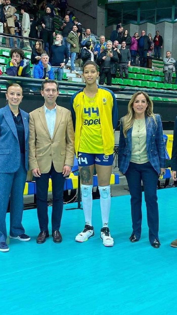 红浪福莱之巅绰号黑豹欧冠征程再度起