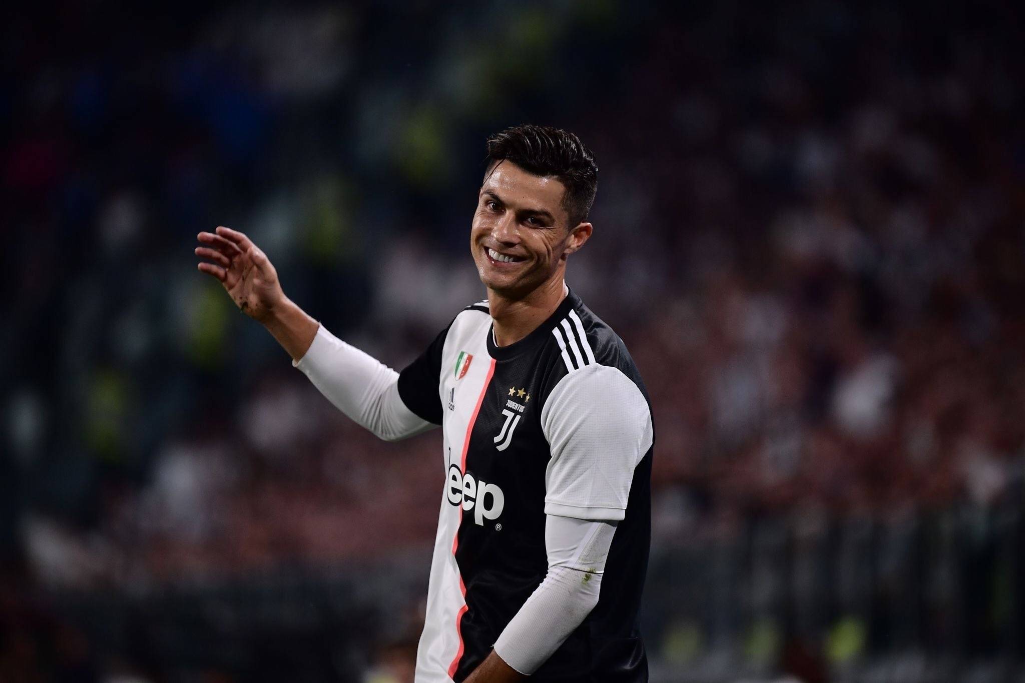 尤文图斯战胜那不勒斯,C罗再次展示绝佳状态 尤文图斯战胜那不勒斯,C罗再次展示绝佳状态