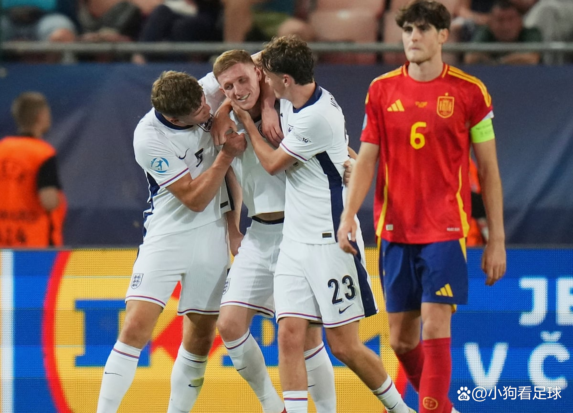 英格兰大胜瑞士，晋级欧国联半决赛的简单介绍