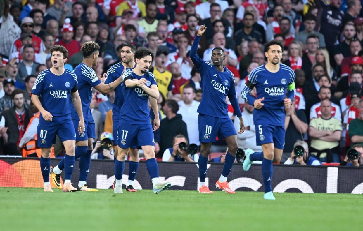 包含巴黎圣日耳曼迎战尼姆赌上一场胜利的词条