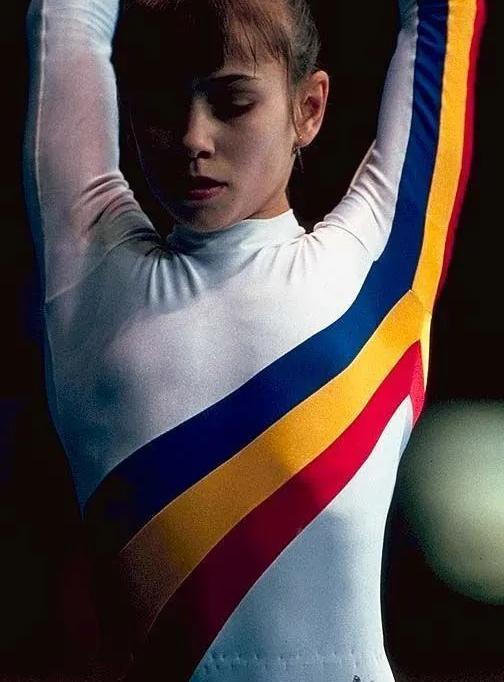 俄罗斯体操队表现抢眼风采依旧 俄罗斯体操队表现抢眼风采依旧