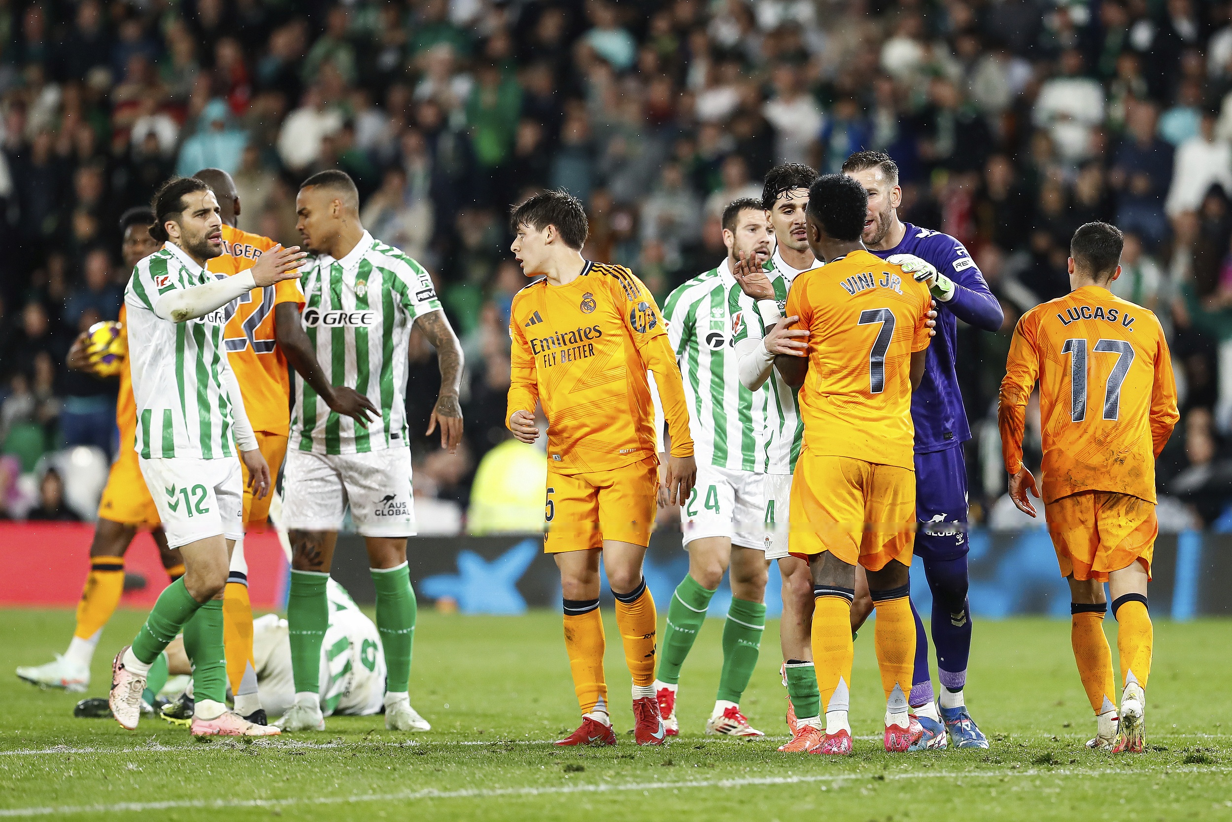 贝蒂斯主场战胜对手,喜迎三连胜 贝蒂斯主场战胜对手,喜迎三连胜