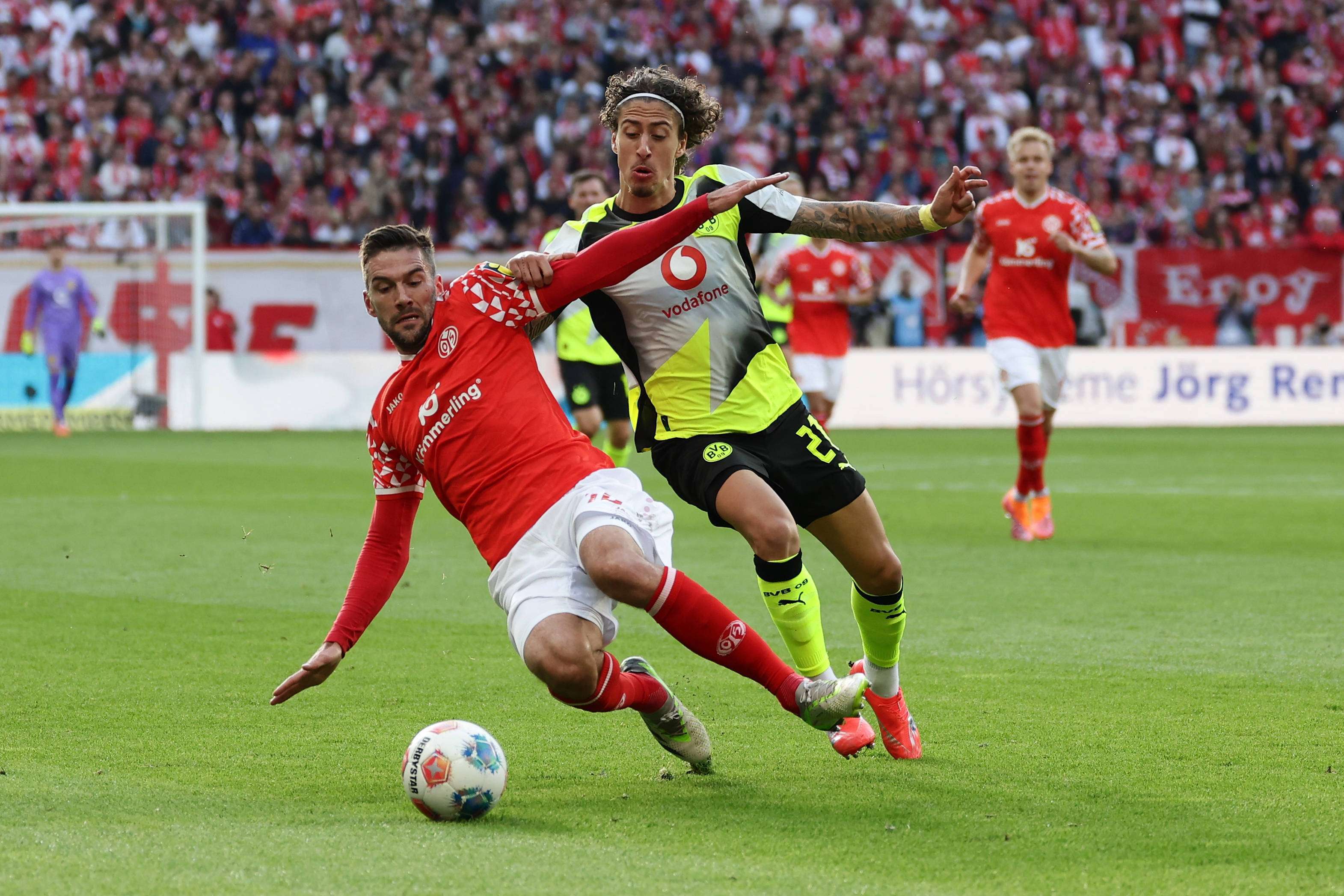 关于美因茨球队击败实力强劲的对手,引领胜利风向的信息 关于美因茨球队击败实力强劲的对手,引领胜利风向的信息