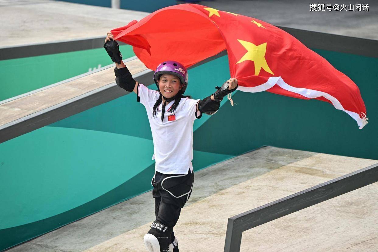 运动员在比赛中展现出坚韧性格 运动员在比赛中展现出坚韧性格