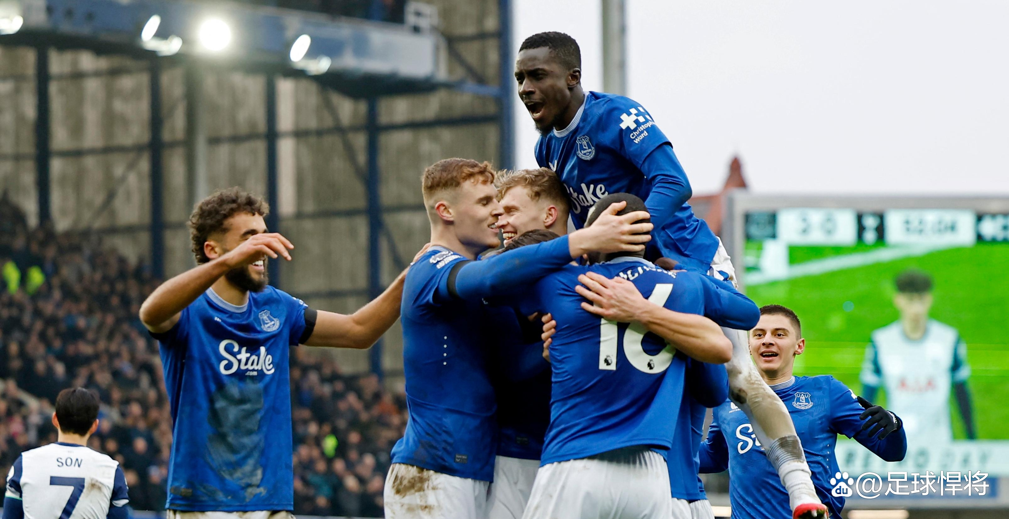 热刺主场逼平埃弗顿，争取更多胜利的简单介绍