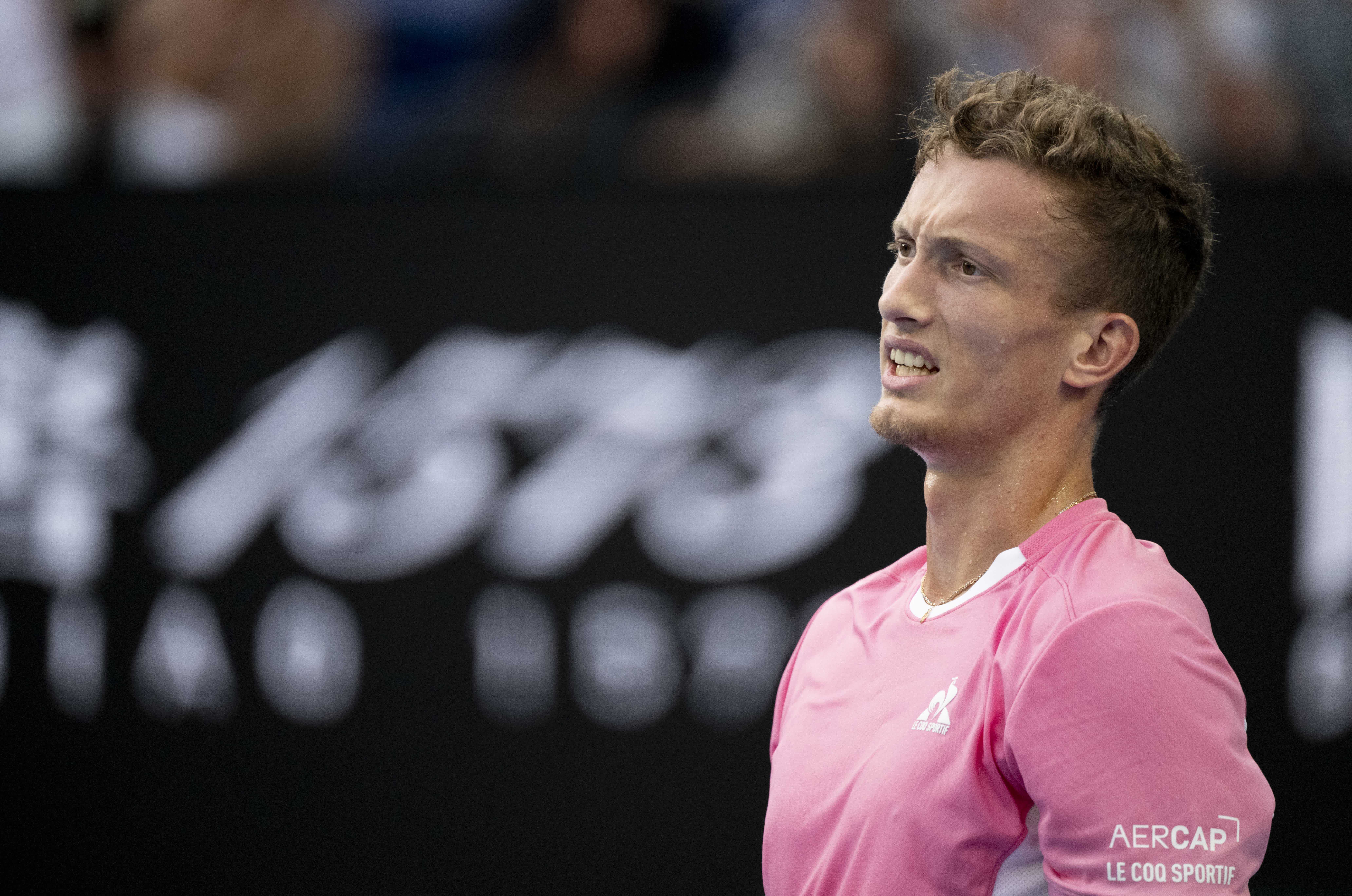 澳大利亚球员进球封神,助球队晋级 澳大利亚球员进球封神,助球队晋级