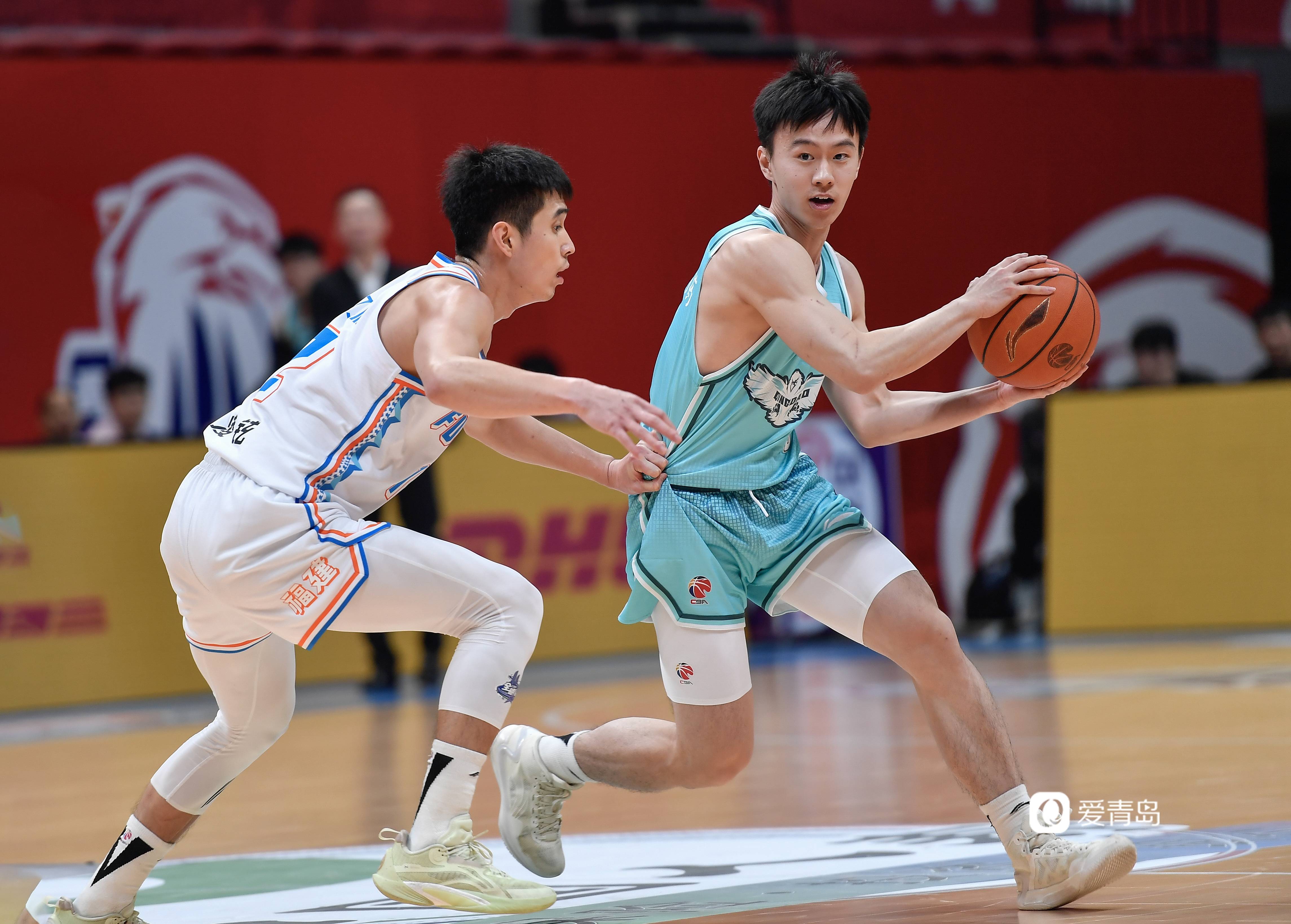 关于福建选手在比赛中表现出色，获得胜利的信息