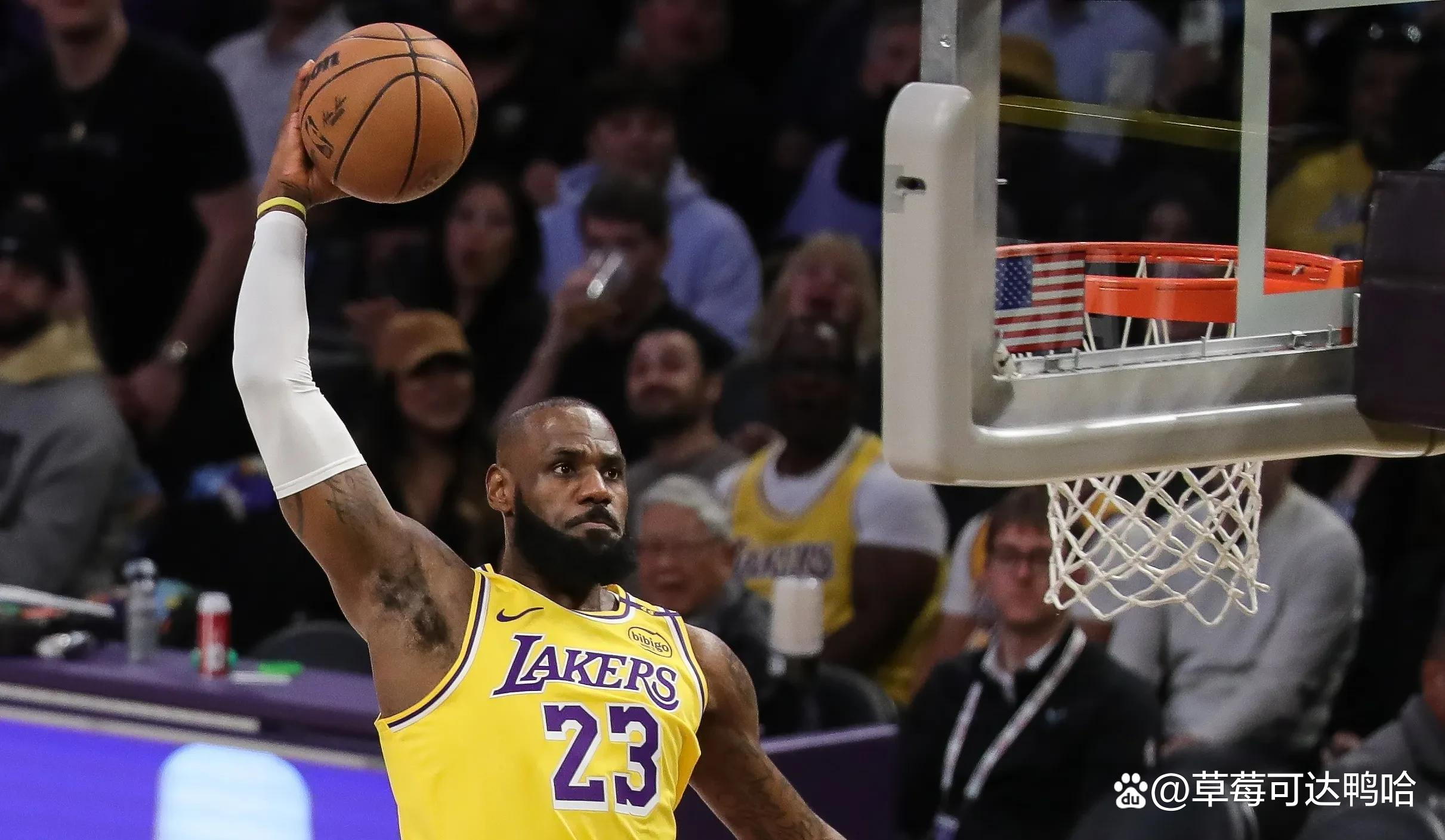 湖人惊险胜马刺!詹姆斯率队逆转,战胜对手 湖人惊险胜马刺!詹姆斯率队逆转,战胜对手