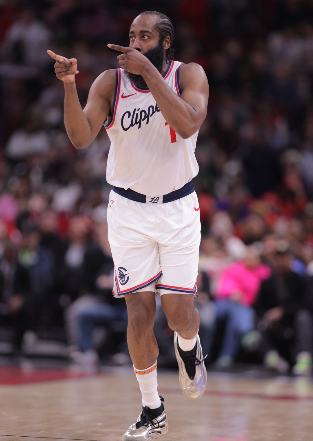 火箭客场战胜灰熊,哈登25+14 火箭客场战胜灰熊,哈登25+14