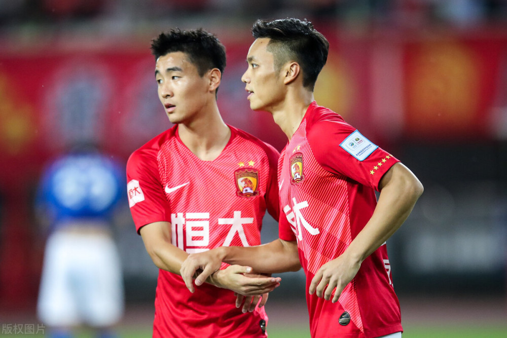 上港宣布引进乌拉圭国脚苑若离队有望加盟恒大